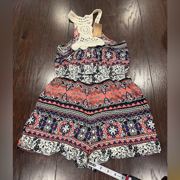 Francescas's Women Romper Aztec Boho Lace Size Small NEW - Picture 4 of 6